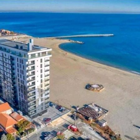 Faleza Nord Apartament De Lux Nou Pe Malul Marii Констанца Екстер'єр фото