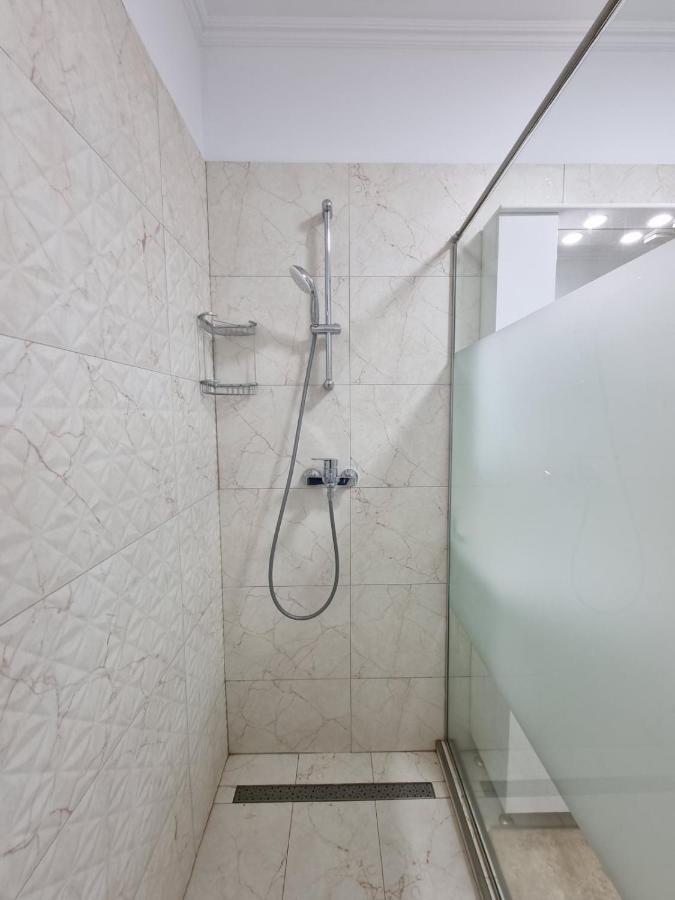 Faleza Nord Apartament De Lux Nou Pe Malul Marii Констанца Екстер'єр фото